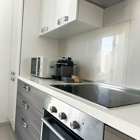 Arditos Duplex Penthouse 슬리에마