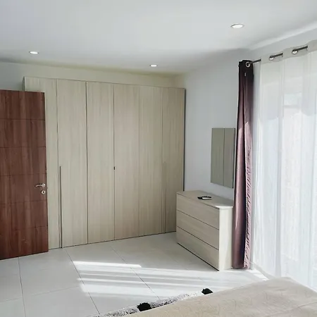 Arditos Duplex Penthouse 아파트 슬리에마