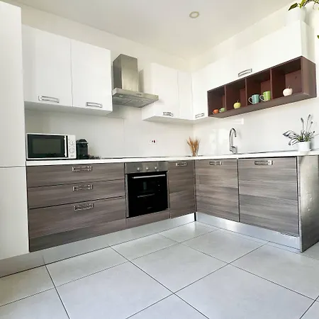 Arditos Duplex Penthouse 슬리에마